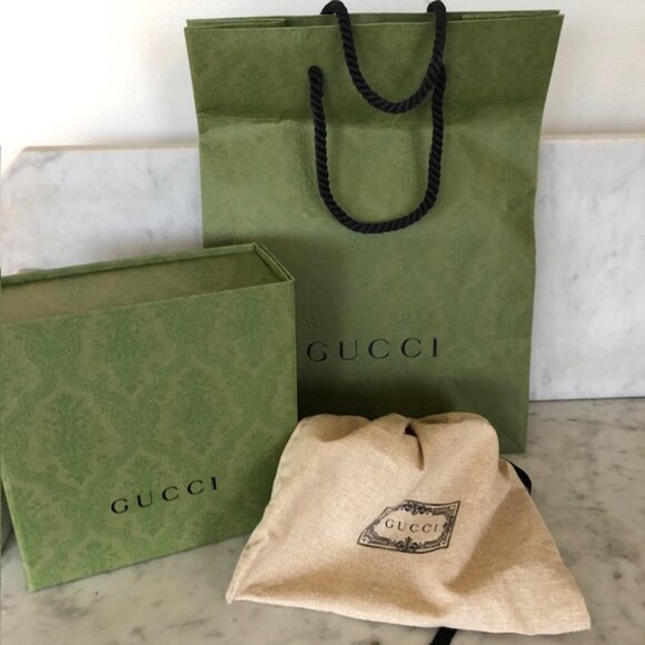 GUCCI Gift Present Set - Textured Green Logo Magnetic Box, Dust Bag & Gi… - Picture 1 of 17